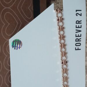 🎁💜5/$10 NWT FOREVER 21 Gold Linking Necklace